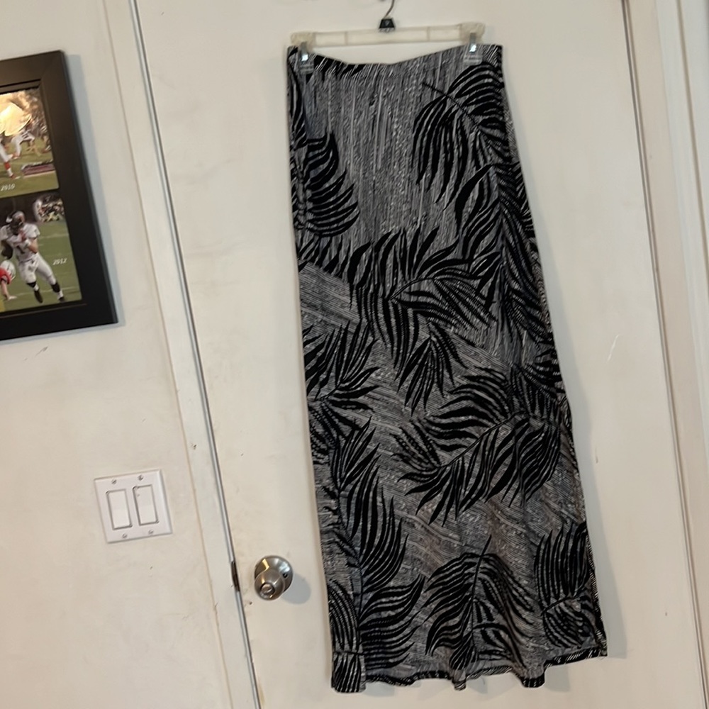 Long, light and flowing Matty B skirt